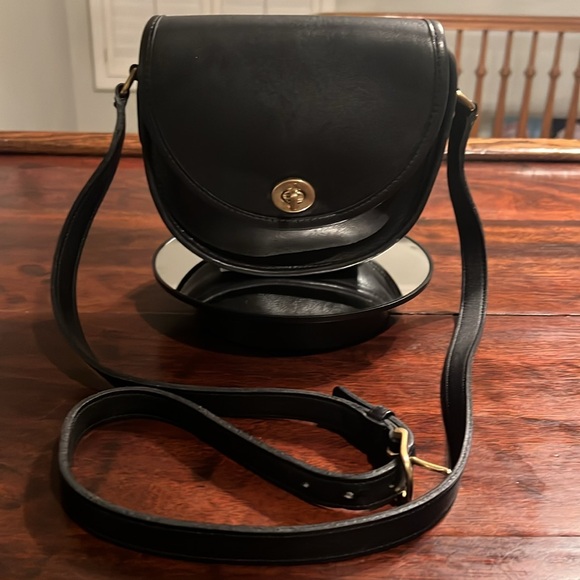 COACH Vintage Leather Crossbody Bag Black - Picture 1 of 14